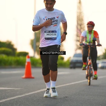 Runner Photo 7852073