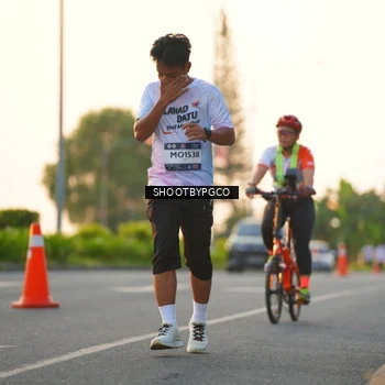 Runner Photo 7852078