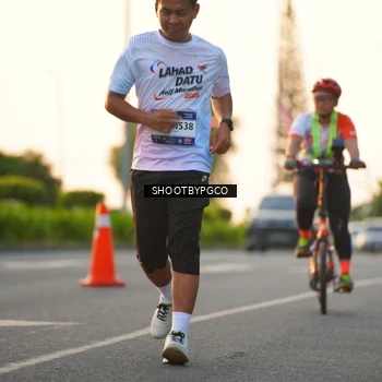 Runner Photo 7852079