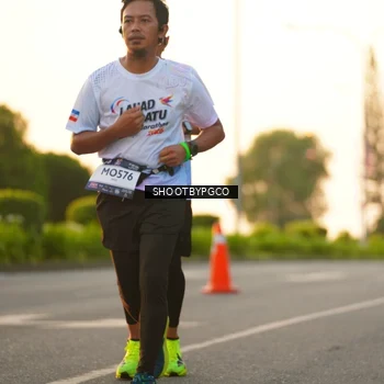 Runner Photo 7852081