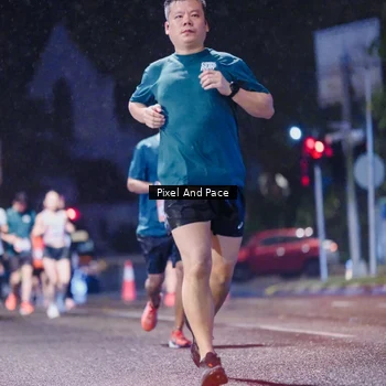 Runner Photo 7852084