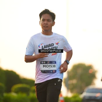 Runner Photo 7852087