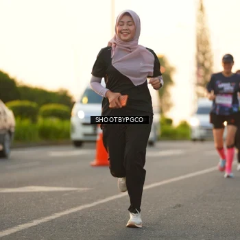 Runner Photo 7852092