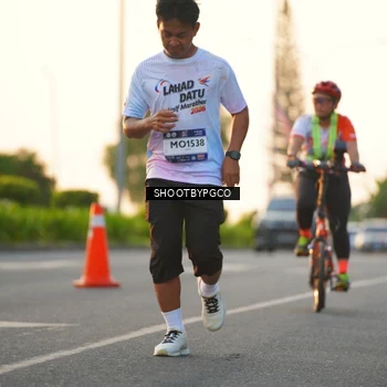 Runner Photo 7852094