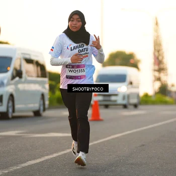Runner Photo 7852103