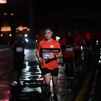 Runner Photo 7852213