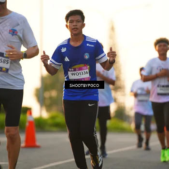Runner Photo 7852275