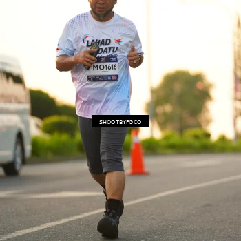 Runner Photo 7852297