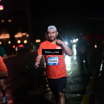 Runner Photo 7852298