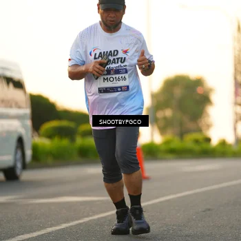 Runner Photo 7852305