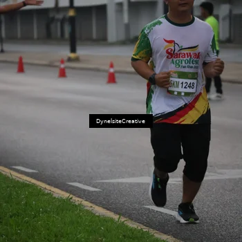 Runner Photo 7852424