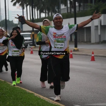Runner Photo 7852575