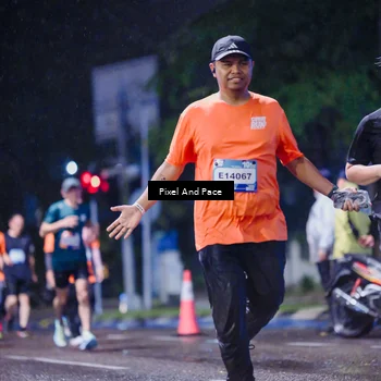 Runner Photo 7852908