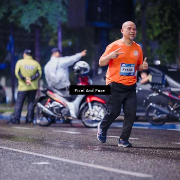 Runner Photo 7852996