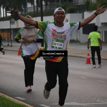 Runner Photo 7853026