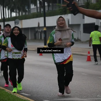Runner Photo 7853029