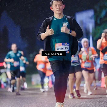 Runner Photo 7853068