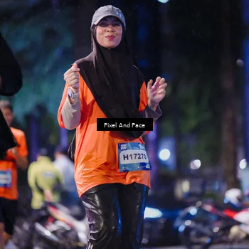 Runner Photo 7853070