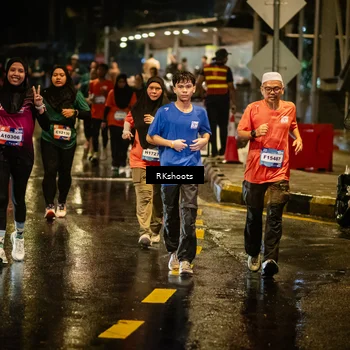 Runner Photo 7853092