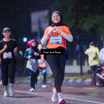 Runner Photo 7853099