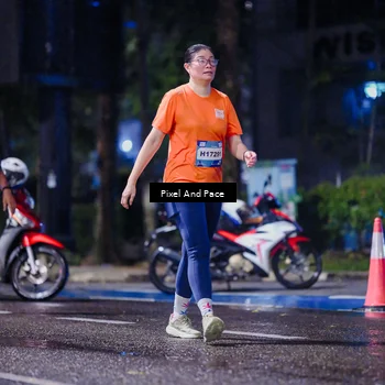Runner Photo 7853142