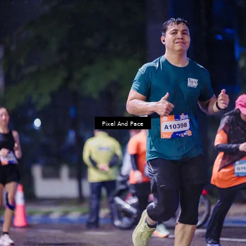 Runner Photo 7853270