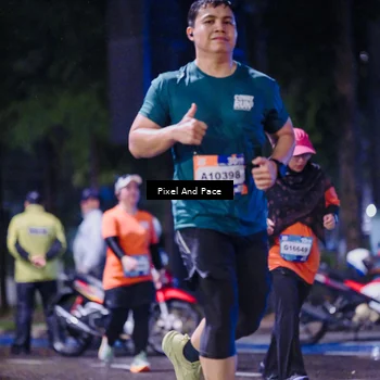 Runner Photo 7853272