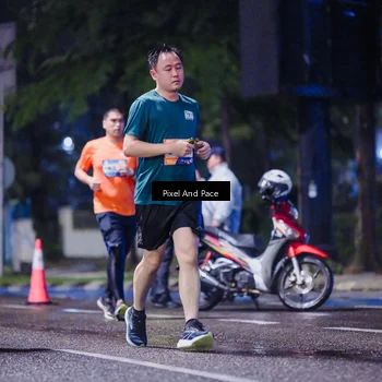 Runner Photo 7853312
