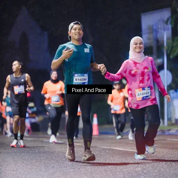 Runner Photo 7853415