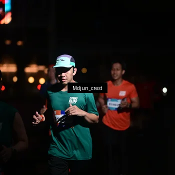 Runner Photo 7853478