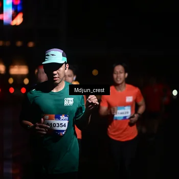 Runner Photo 7853511