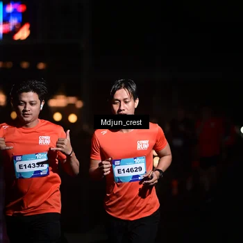 Runner Photo 7853513