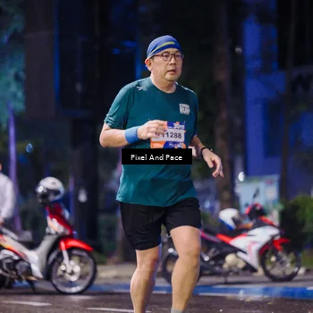 Runner Photo 7853663