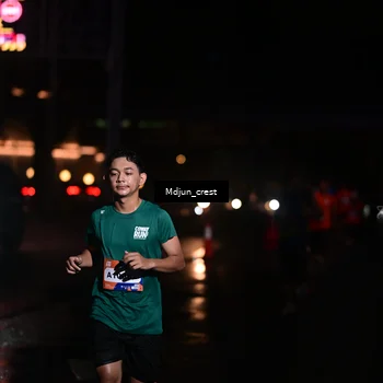 Runner Photo 7853678