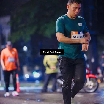 Runner Photo 7853880