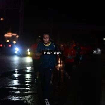 Runner Photo 7853944