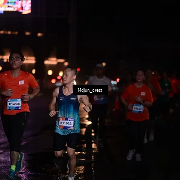 Runner Photo 7853973