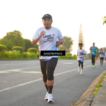 Runner Photo 7853988