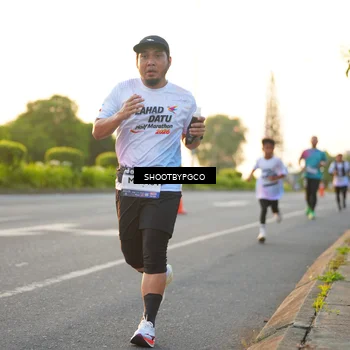 Runner Photo 7854000