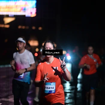 Runner Photo 7854005