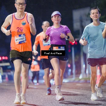 Runner Photo 7854008