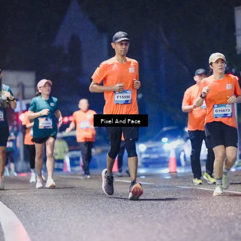 Runner Photo 7854019