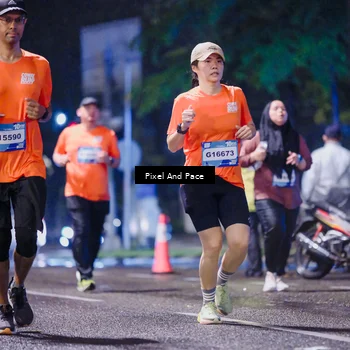 Runner Photo 7854051