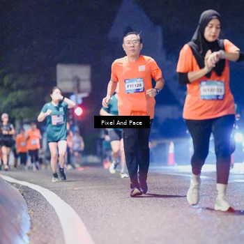 Runner Photo 7854106