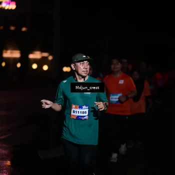 Runner Photo 7854313