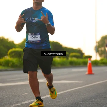 Runner Photo 7854351