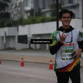 Runner Photo 7854372