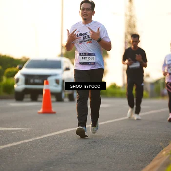 Runner Photo 7854384