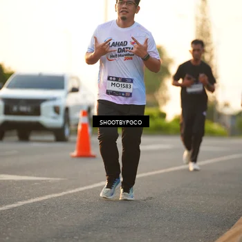 Runner Photo 7854393