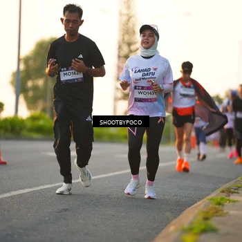 Runner Photo 7854416